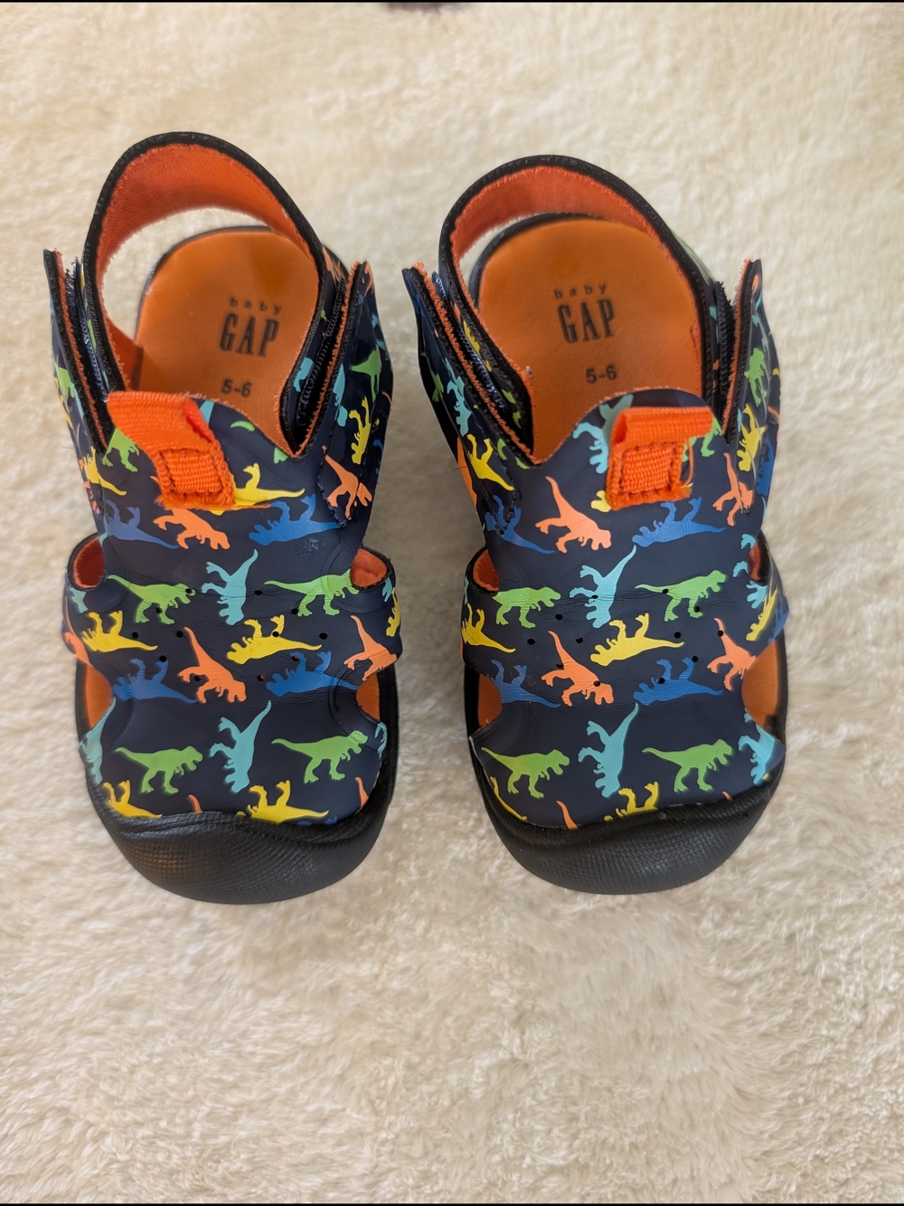 ✨3/$16✨GAP Kids Navy Sandals with Orange and Multicolor Dinos